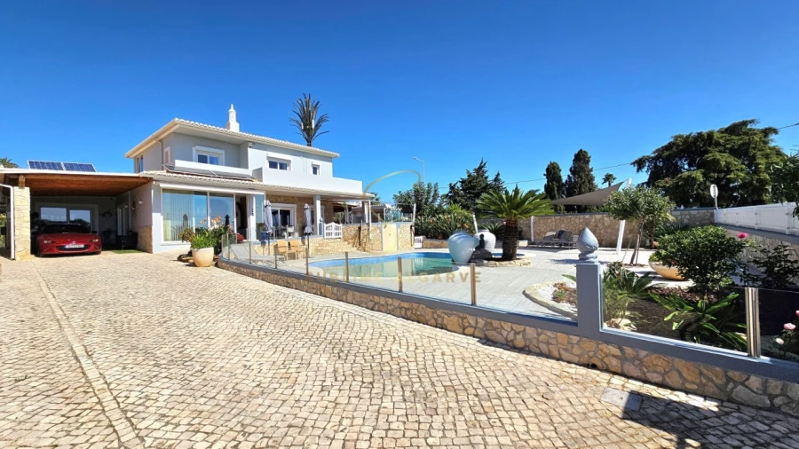 Moradia T4 para Venda em Luz Foto 2