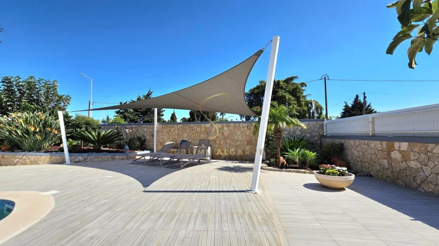 Moradia T4 para Venda em Luz Foto 4