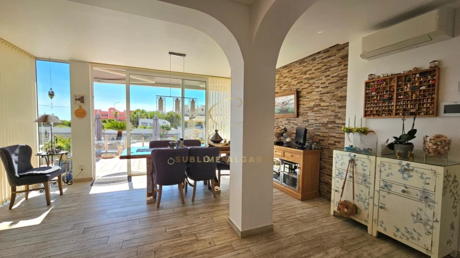 Moradia T4 para Venda em Luz Foto 11