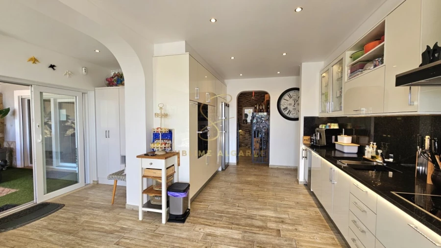 Moradia T4 para Venda em Luz Foto 13