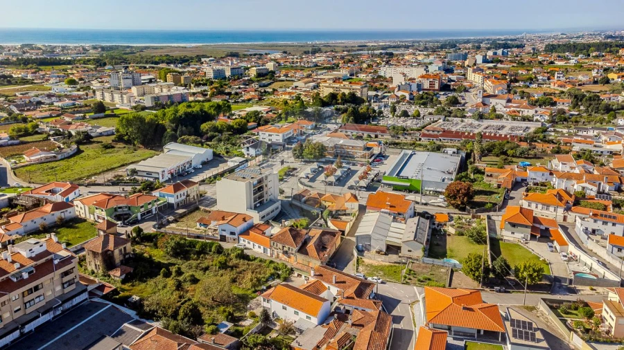 Moradia T17 para Venda em Esmoriz Foto 19