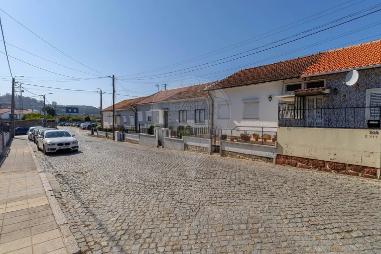 Moradia T3 para Venda em Oliveira do Douro Foto 22