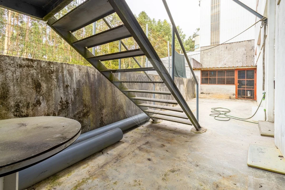 Armazém para Venda em Mafamude e Vilar do Paraíso Foto 16