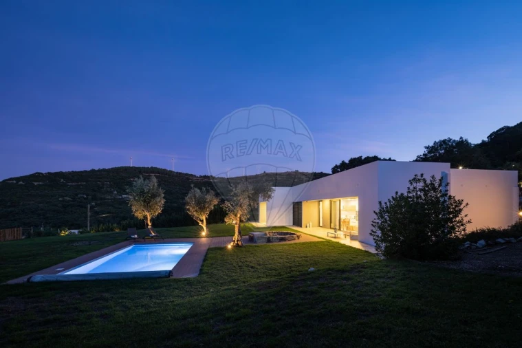 Moradia T5 para Venda em Arruda dos Vinhos Foto 2