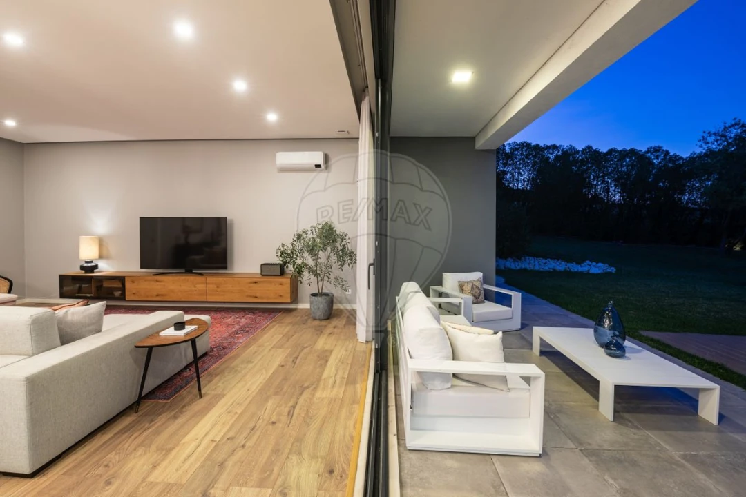 Moradia T5 para Venda em Arruda dos Vinhos Foto 11