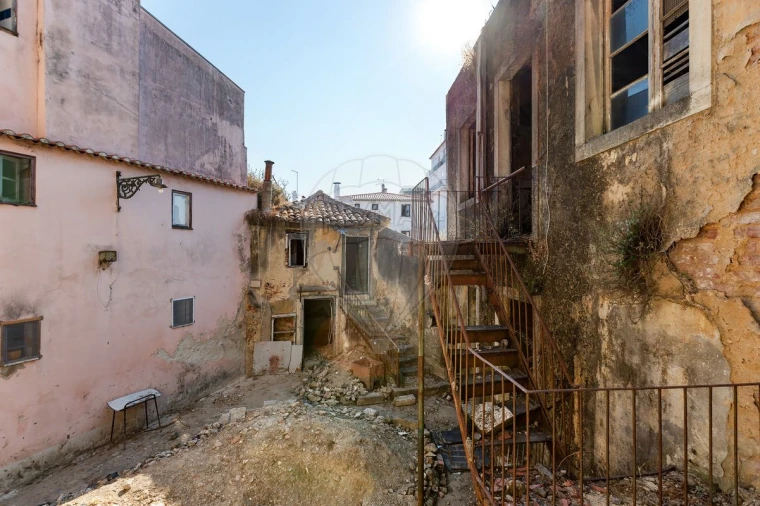 Prédio para Venda em Santa Maria Maior Foto 15