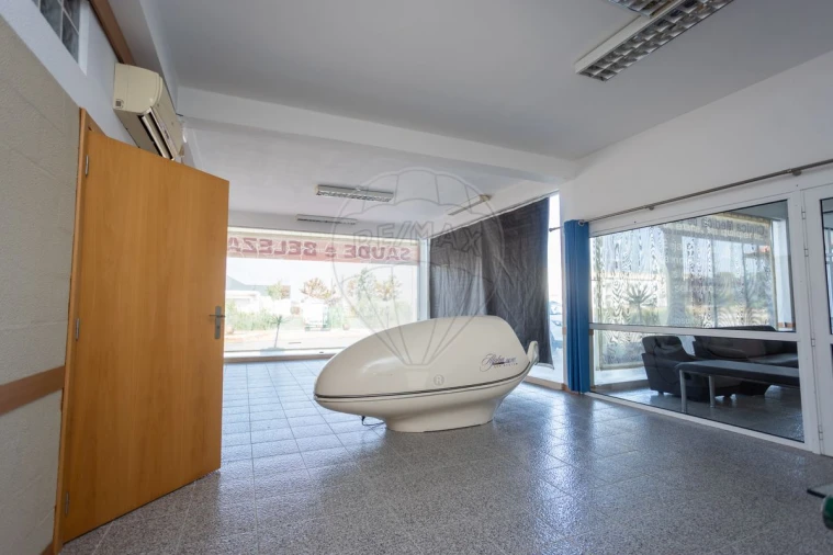 Loja para Arrendamento em Samora Correia Foto 15