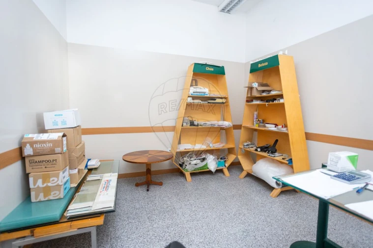 Loja para Arrendamento em Samora Correia Foto 25