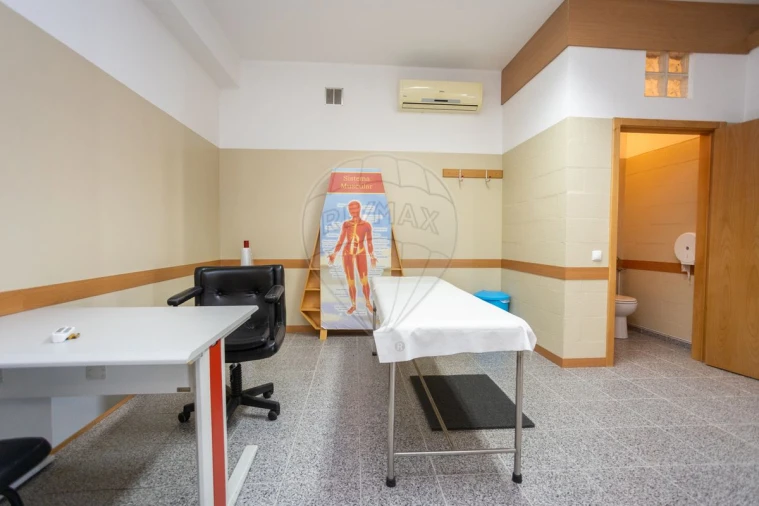 Loja para Arrendamento em Samora Correia Foto 19