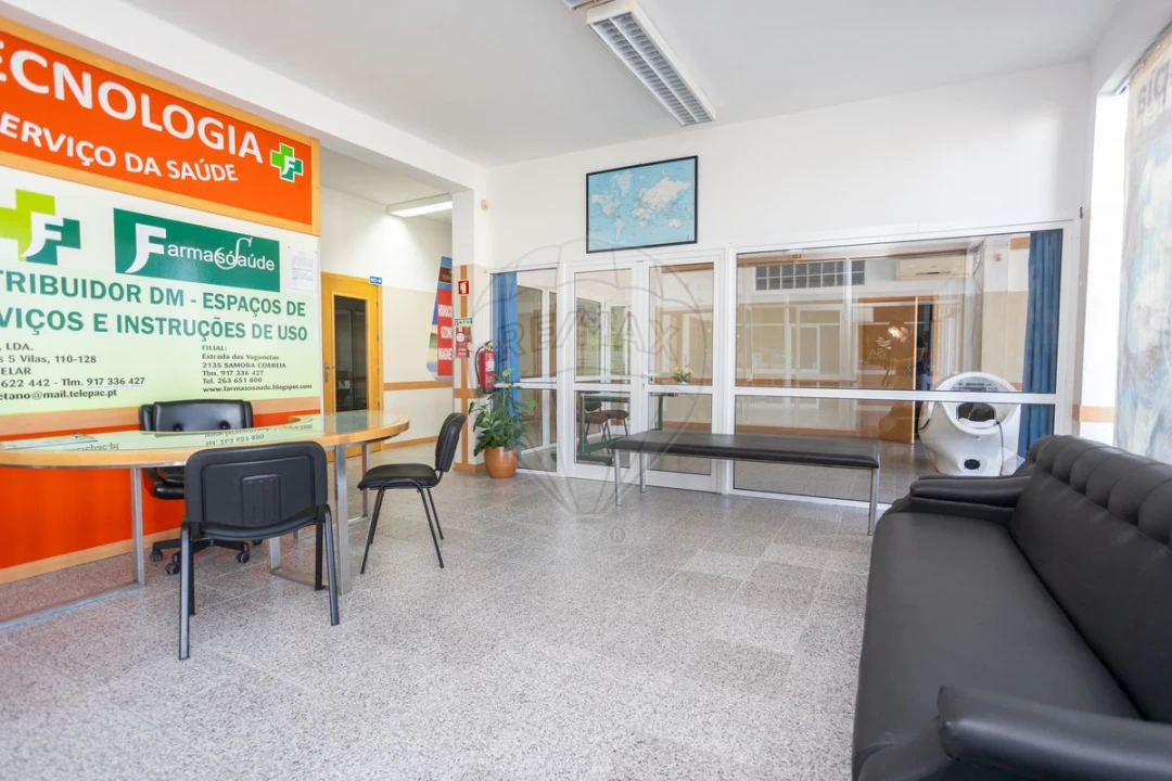 Loja para Arrendamento em Samora Correia Foto 30