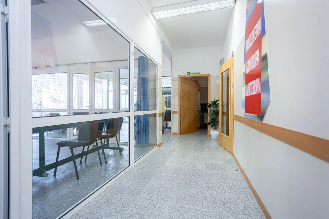 Loja para Arrendamento em Samora Correia Foto 20