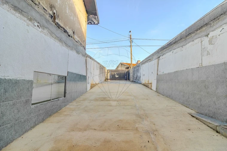 Moradia T3 para Venda em Sandim, Olival, Lever e Crestuma Foto 23