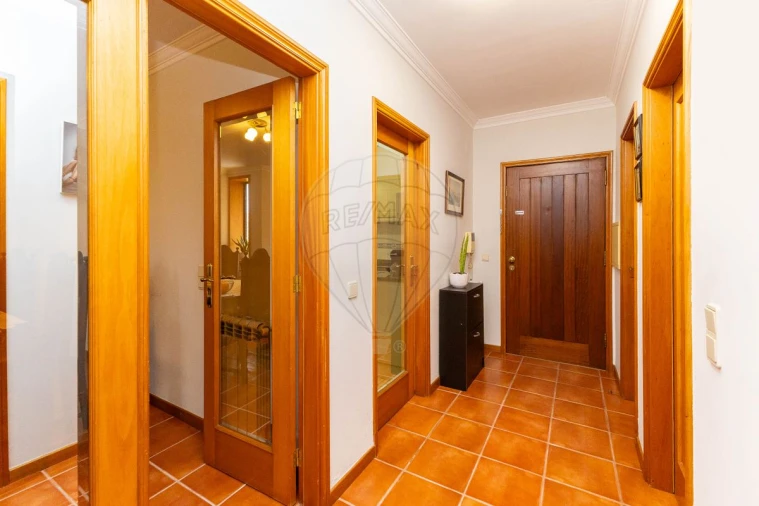 Apartamento T2 para Arrendamento em Canidelo Foto 3