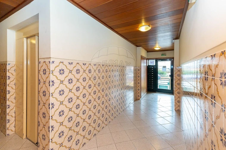 Apartamento T2 para Arrendamento em Canidelo Foto 2