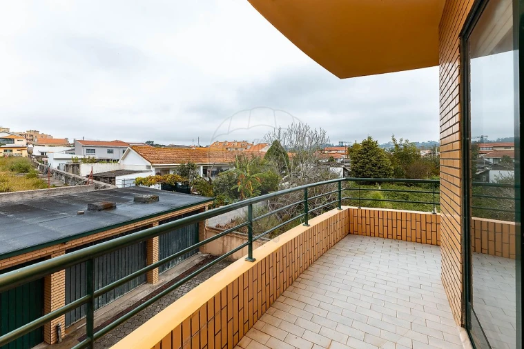Apartamento T2 para Arrendamento em Canidelo Foto 15