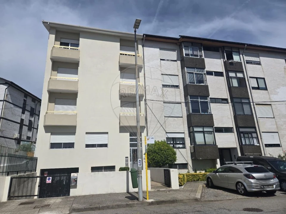 Apartamento T3 para Arrendamento em Ermesinde Foto 1