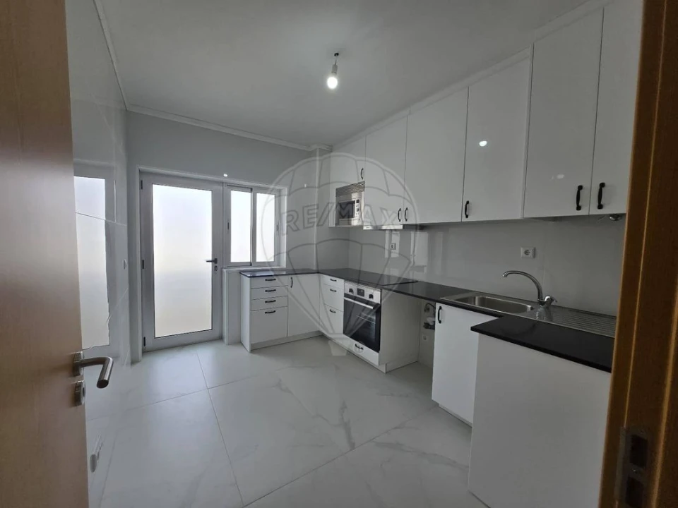 Apartamento T3 para Arrendamento em Ermesinde Foto 7