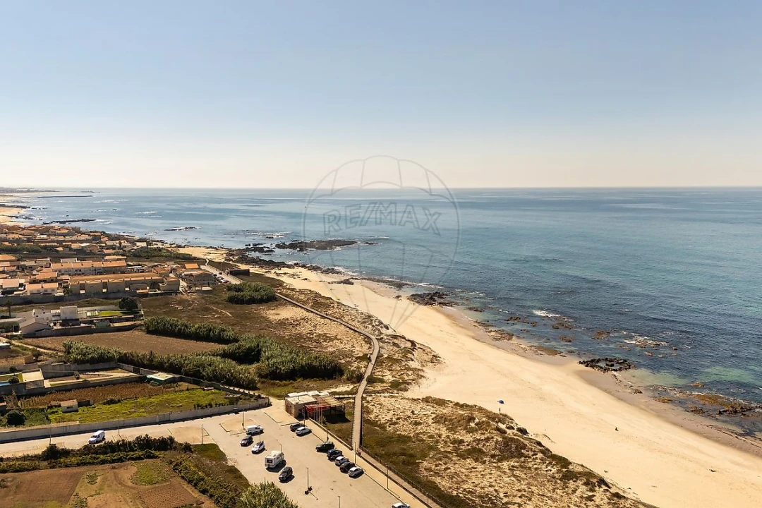 Moradia T3 para Venda em Vila Chã Foto 33