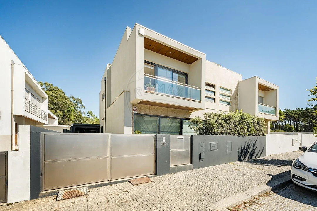 Moradia T3 para Venda em Vila Chã Foto 1