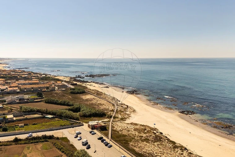 Moradia T3 para Venda em Vila Chã Foto 33