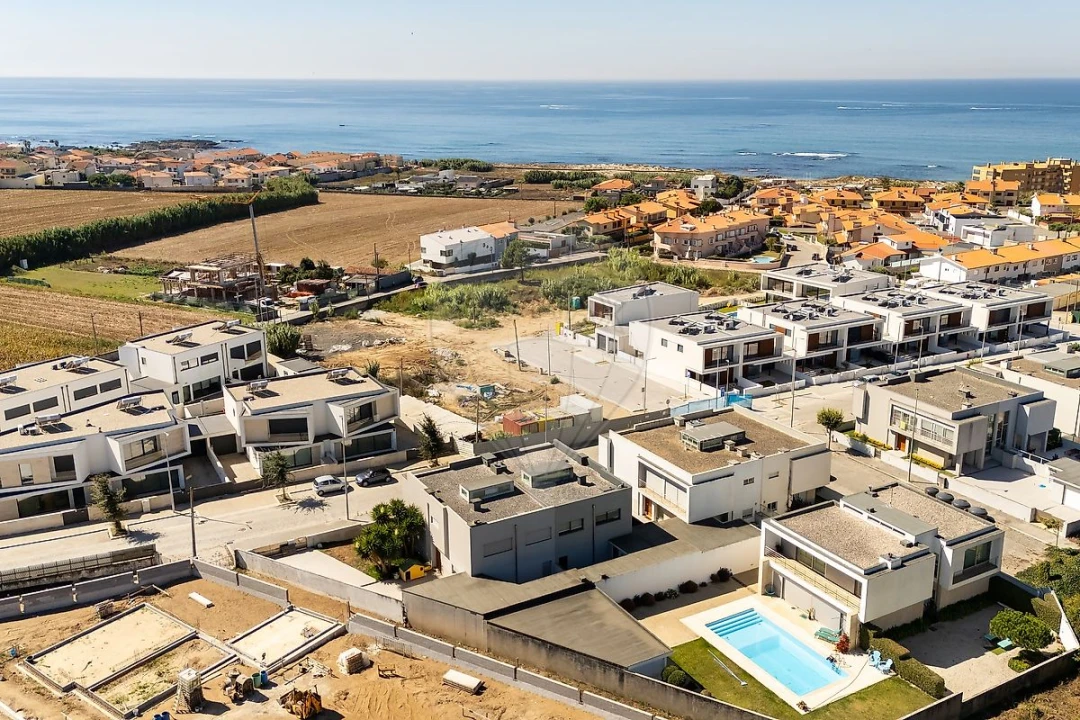 Moradia T3 para Venda em Vila Chã Foto 31