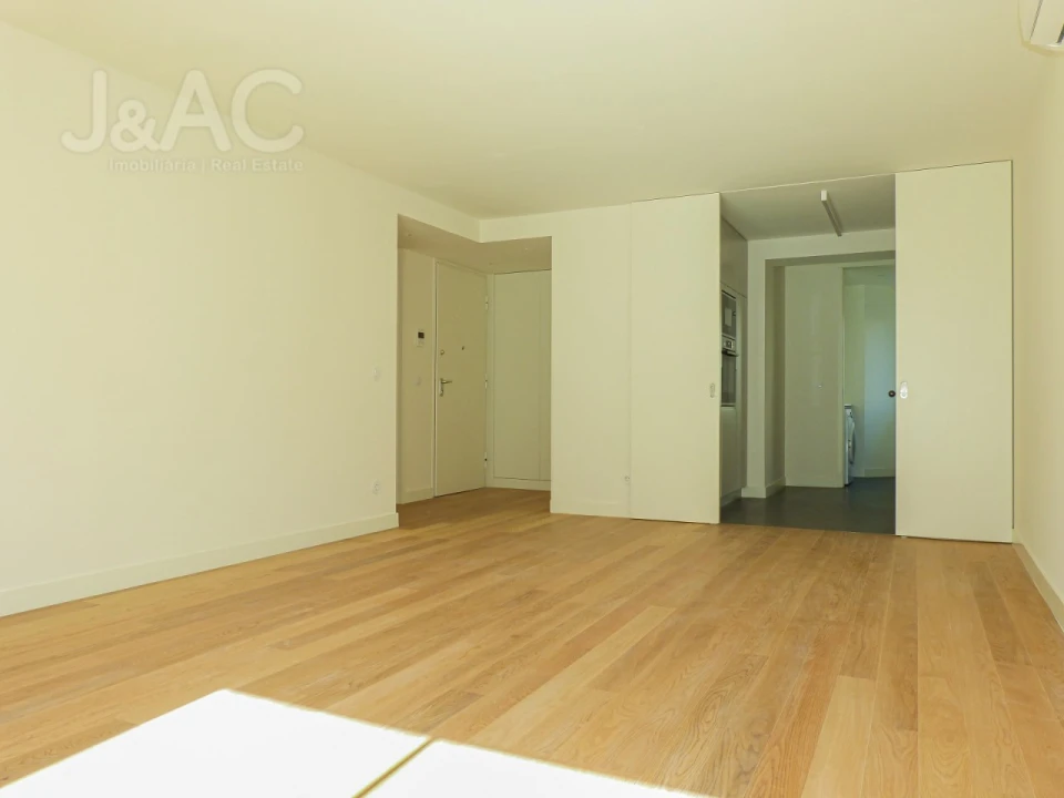 Apartamento T2 para Venda em Santo António Foto 4