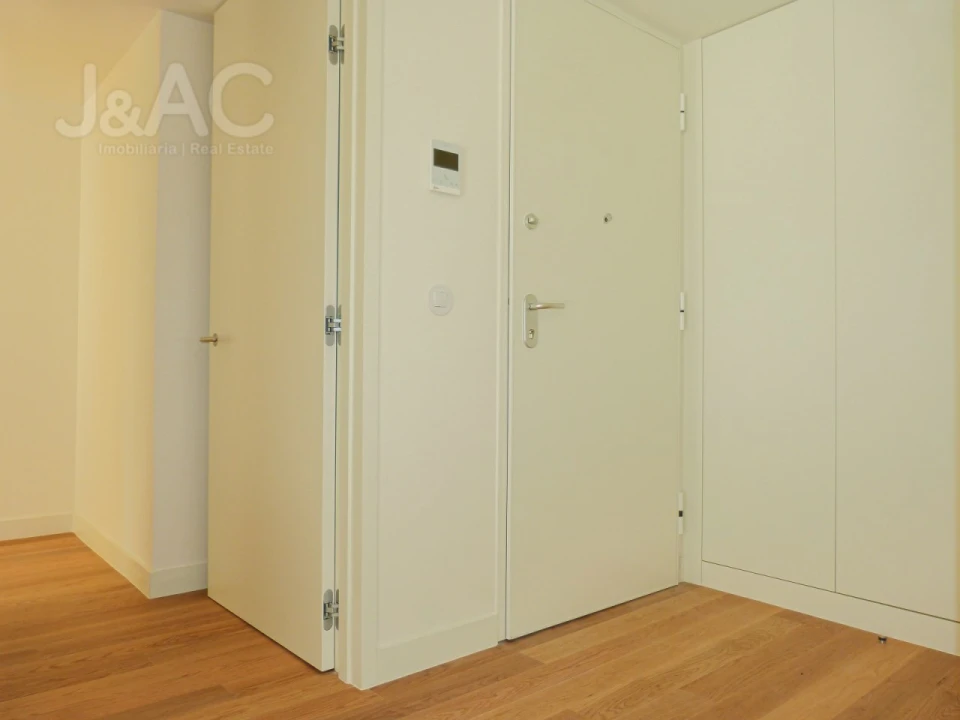 Apartamento T2 para Venda em Santo António Foto 7