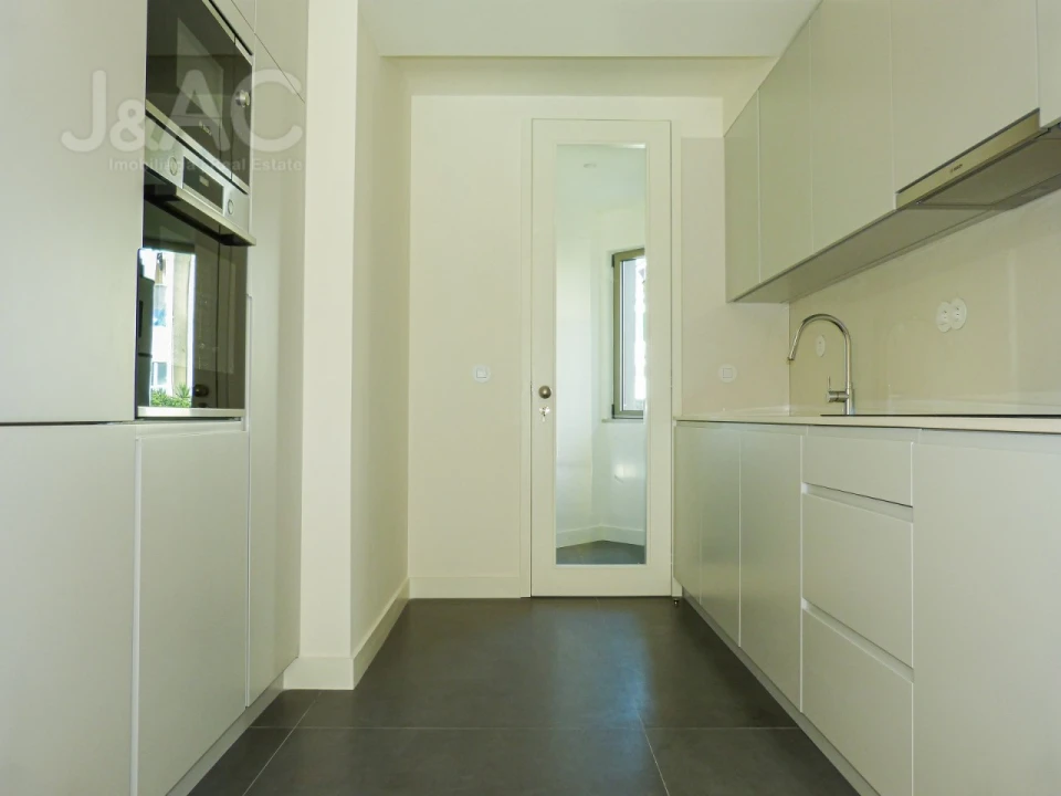 Apartamento T2 para Venda em Santo António Foto 8