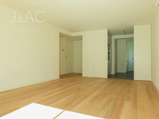 Apartamento T2 para Venda em Santo António Foto 4