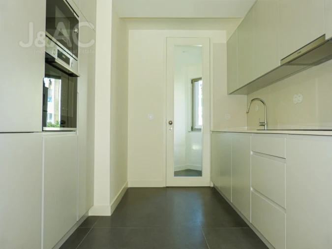 Apartamento T2 para Venda em Santo António Foto 8