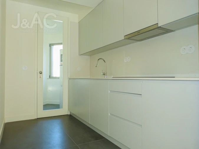 Apartamento T2 para Venda em Santo António Foto 9