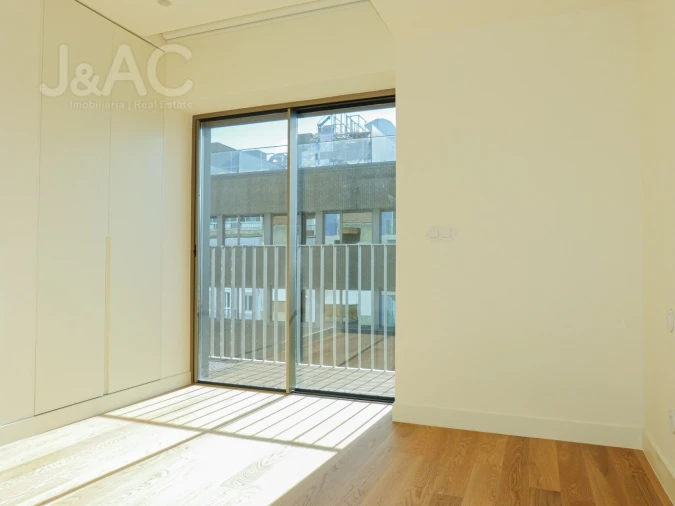 Apartamento T2 para Venda em Santo António Foto 13