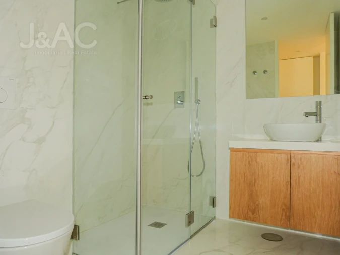 Apartamento T2 para Venda em Santo António Foto 21