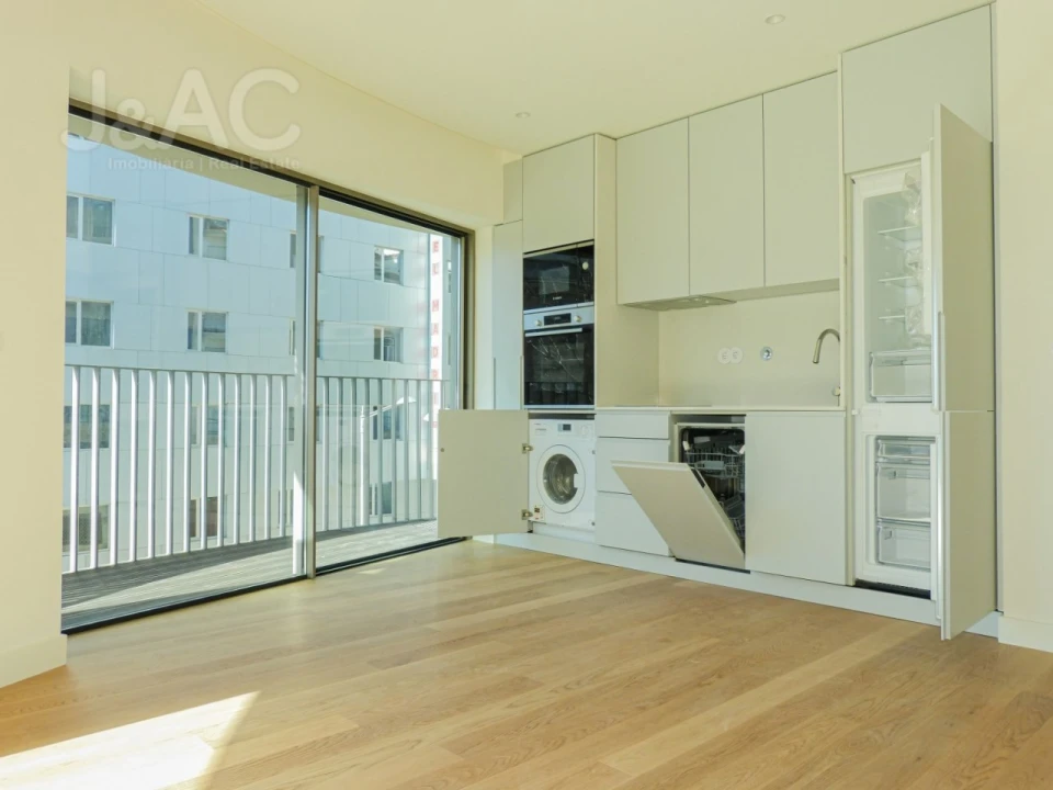 Apartamento T1 para Venda em Santo António Foto 7