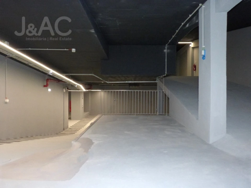 Apartamento T1 para Venda em Santo António Foto 15