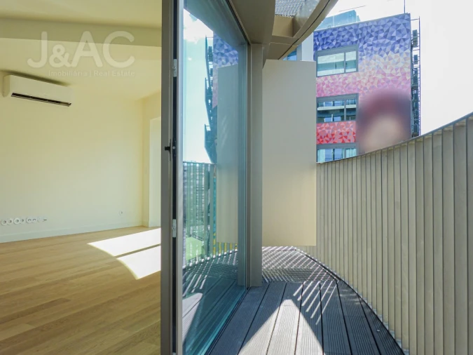 Apartamento T1 para Venda em Santo António Foto 6