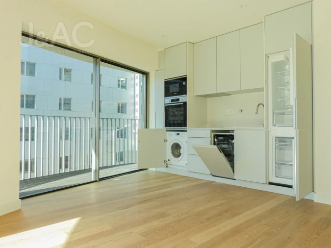 Apartamento T1 para Venda em Santo António Foto 7