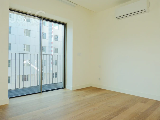 Apartamento T1 para Venda em Santo António Foto 10