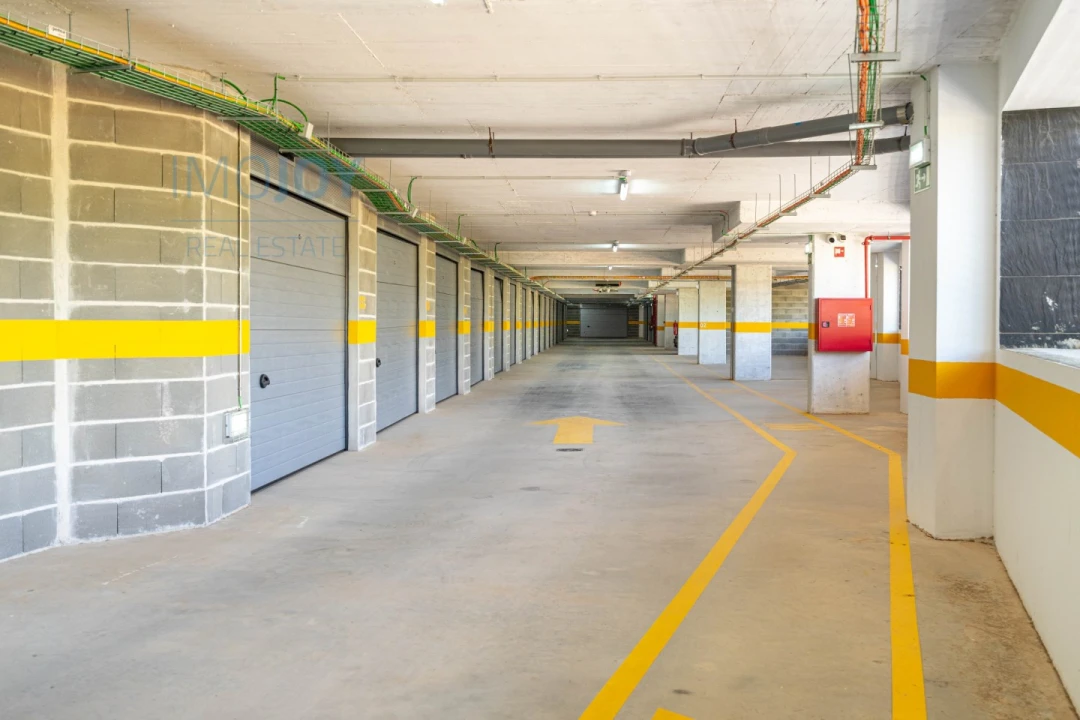 Garagem para Venda em Portimão Foto 7
