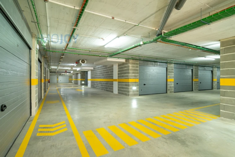 Garagem para Venda em Portimão Foto 3