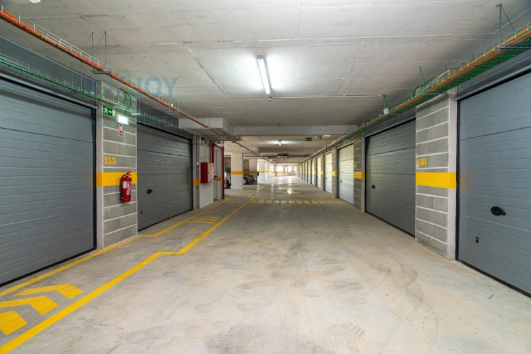 Garagem para Venda em Portimão Foto 20