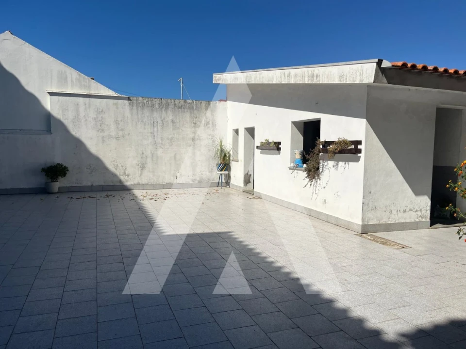 Moradia T4 para Venda em Aradas Foto 68