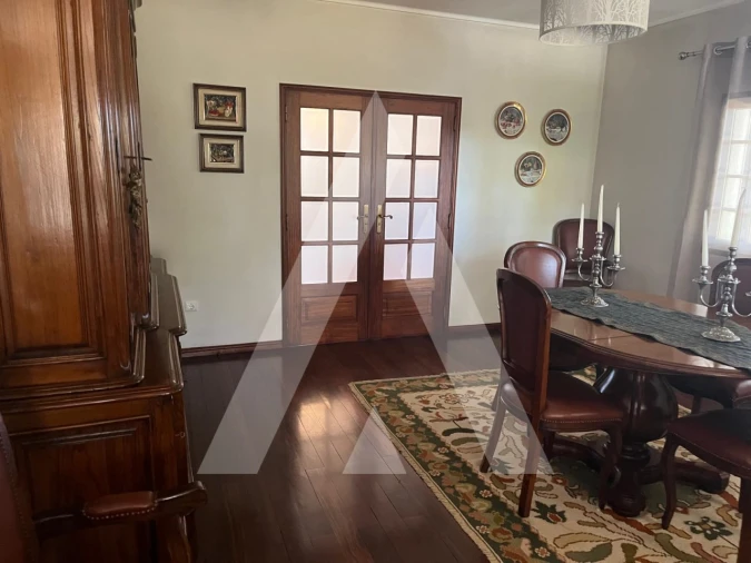 Moradia T4 para Venda em Aradas Foto 11