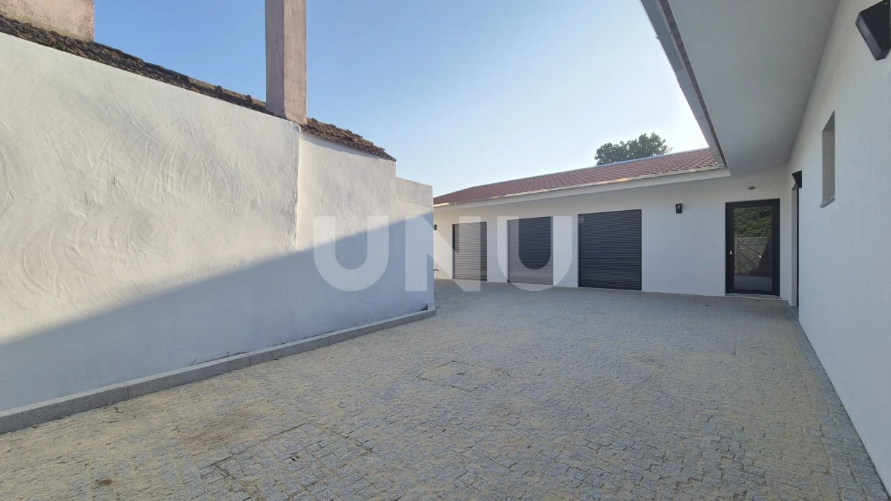 Moradia T3 para Venda em O. Azeméis, Riba-Ul, Ul, Macinhata Seixa, Madail Foto 26