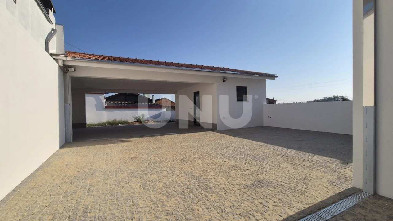 Moradia T3 para Venda em O. Azeméis, Riba-Ul, Ul, Macinhata Seixa, Madail Foto 20