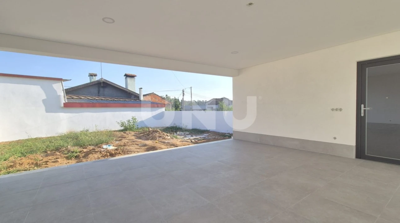 Moradia T3 para Venda em O. Azeméis, Riba-Ul, Ul, Macinhata Seixa, Madail Foto 22