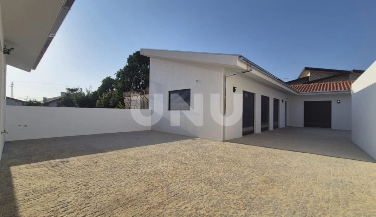 Moradia T3 para Venda em O. Azeméis, Riba-Ul, Ul, Macinhata Seixa, Madail Foto 25