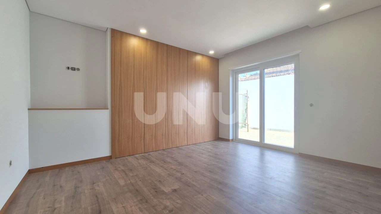 Moradia T3 para Venda em O. Azeméis, Riba-Ul, Ul, Macinhata Seixa, Madail Foto 15