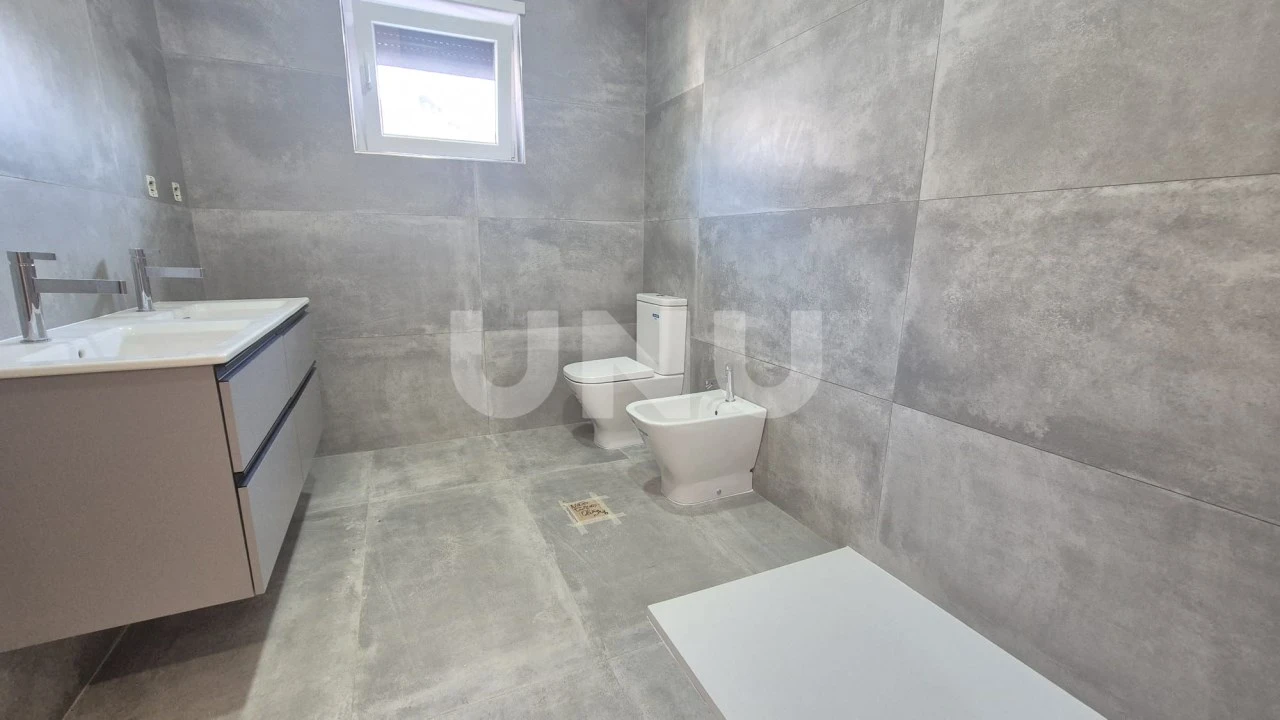 Moradia T3 para Venda em O. Azeméis, Riba-Ul, Ul, Macinhata Seixa, Madail Foto 19