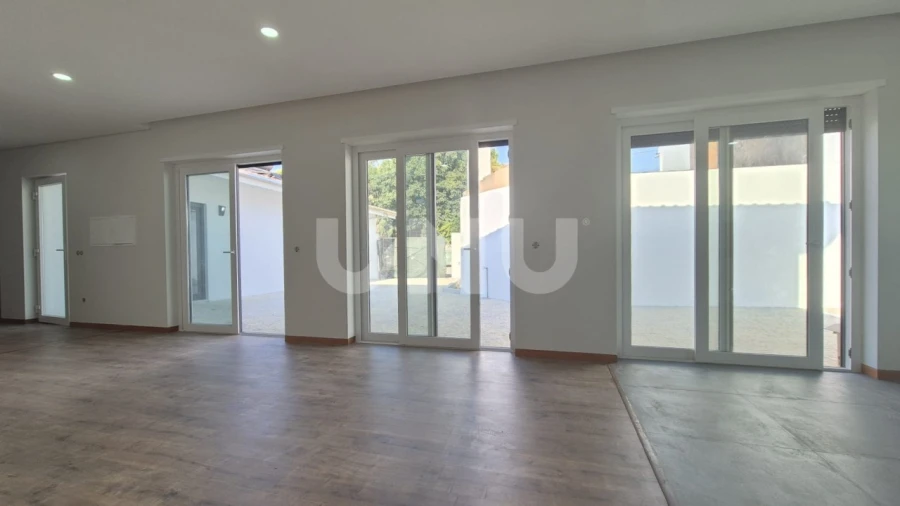 Moradia T3 para Venda em O. Azeméis, Riba-Ul, Ul, Macinhata Seixa, Madail Foto 5